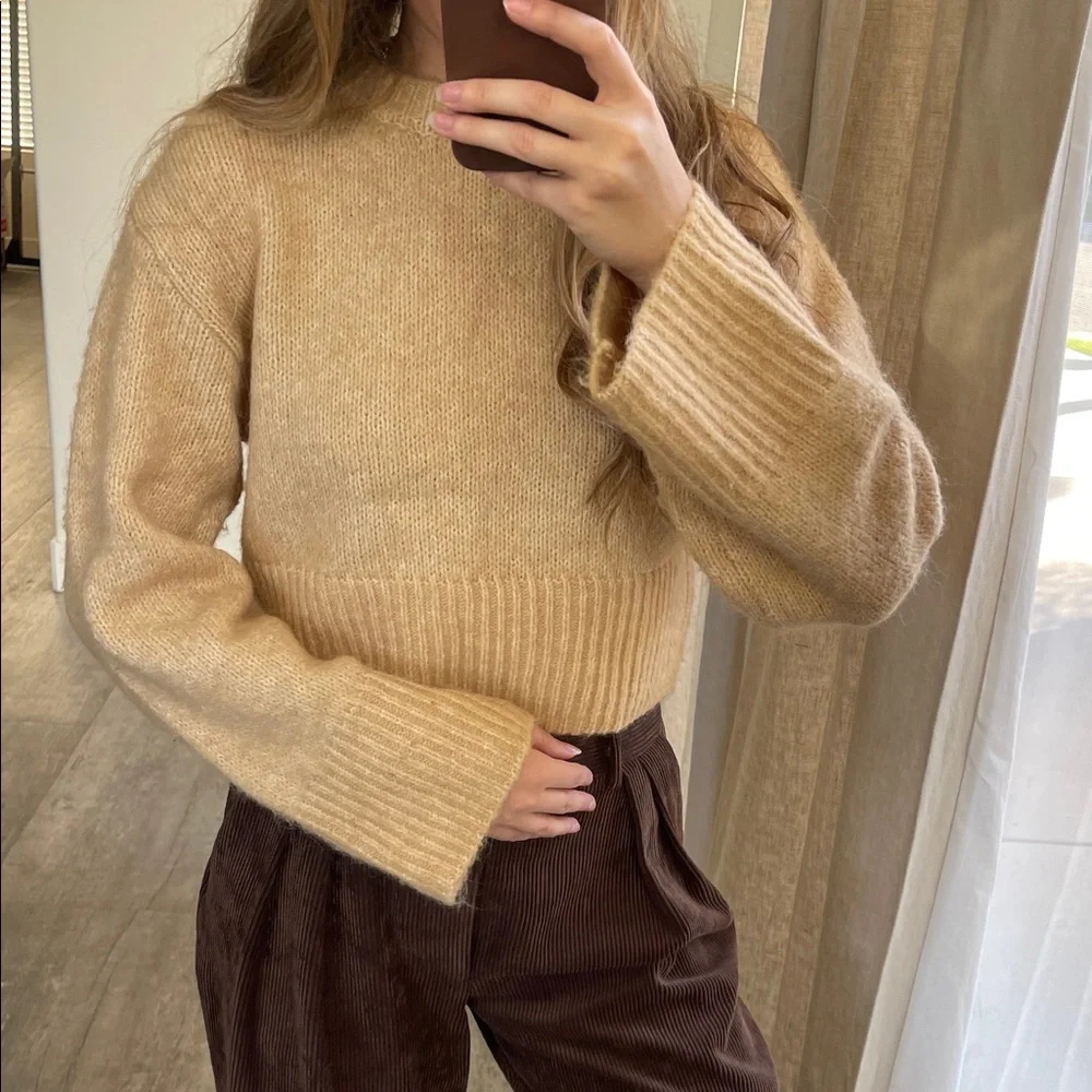 Zara Beige Ribbed Crew Neck Sweater - Picture 3 of 13